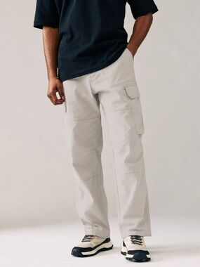 Covington Tan Cargo Pants Relaxed Fit Lightweight